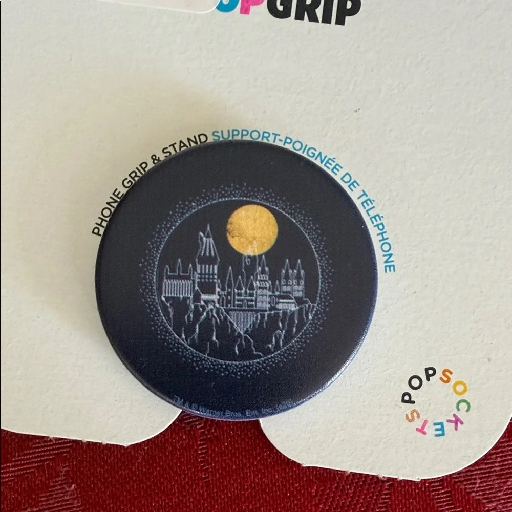 PopSockets PopGrip with Hogwarts Castle Design NWT